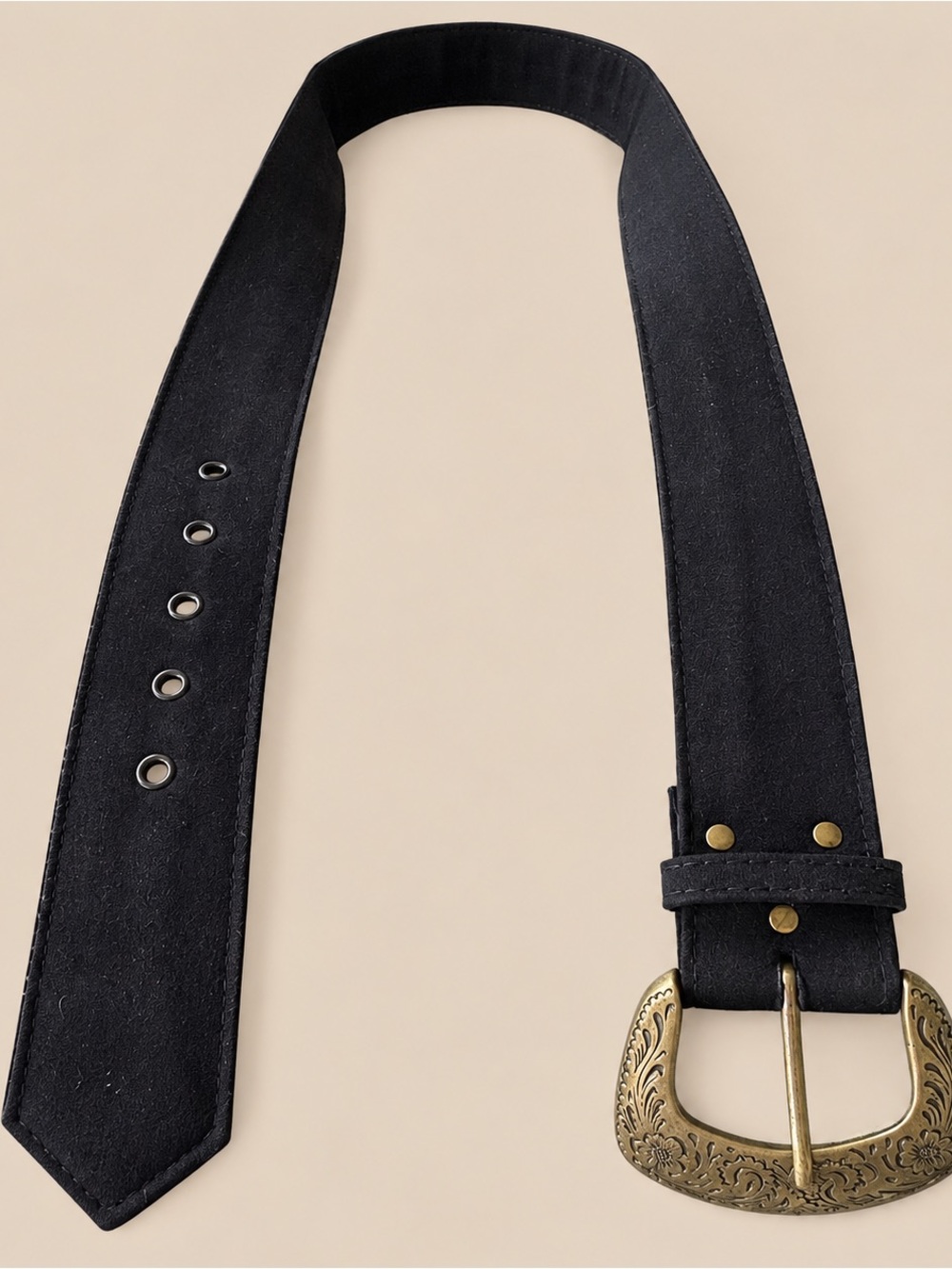90s Vintage Black Belt with Engraved Buckle